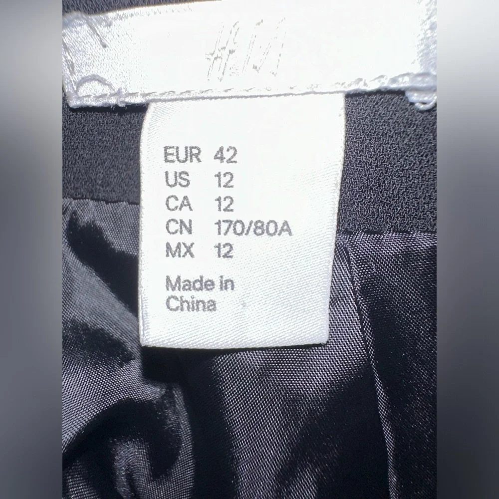 H&M Short Black Polyester Skirt - Size 12
